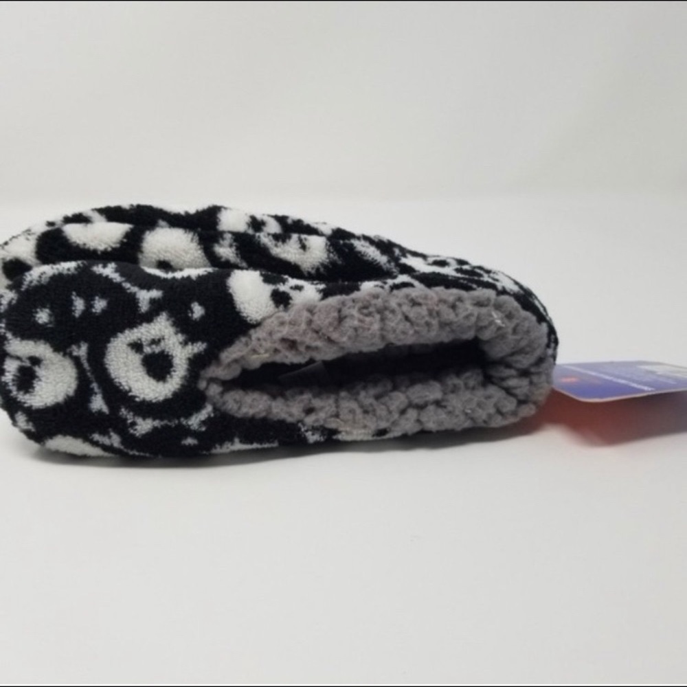 Kids Sherpa lined ultimate warmth slippers size 11 - 12 boys girls skulls - Picture 4 of 4
